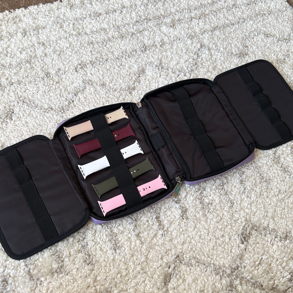 Apple Watch Band Case Holds 20 Bands
